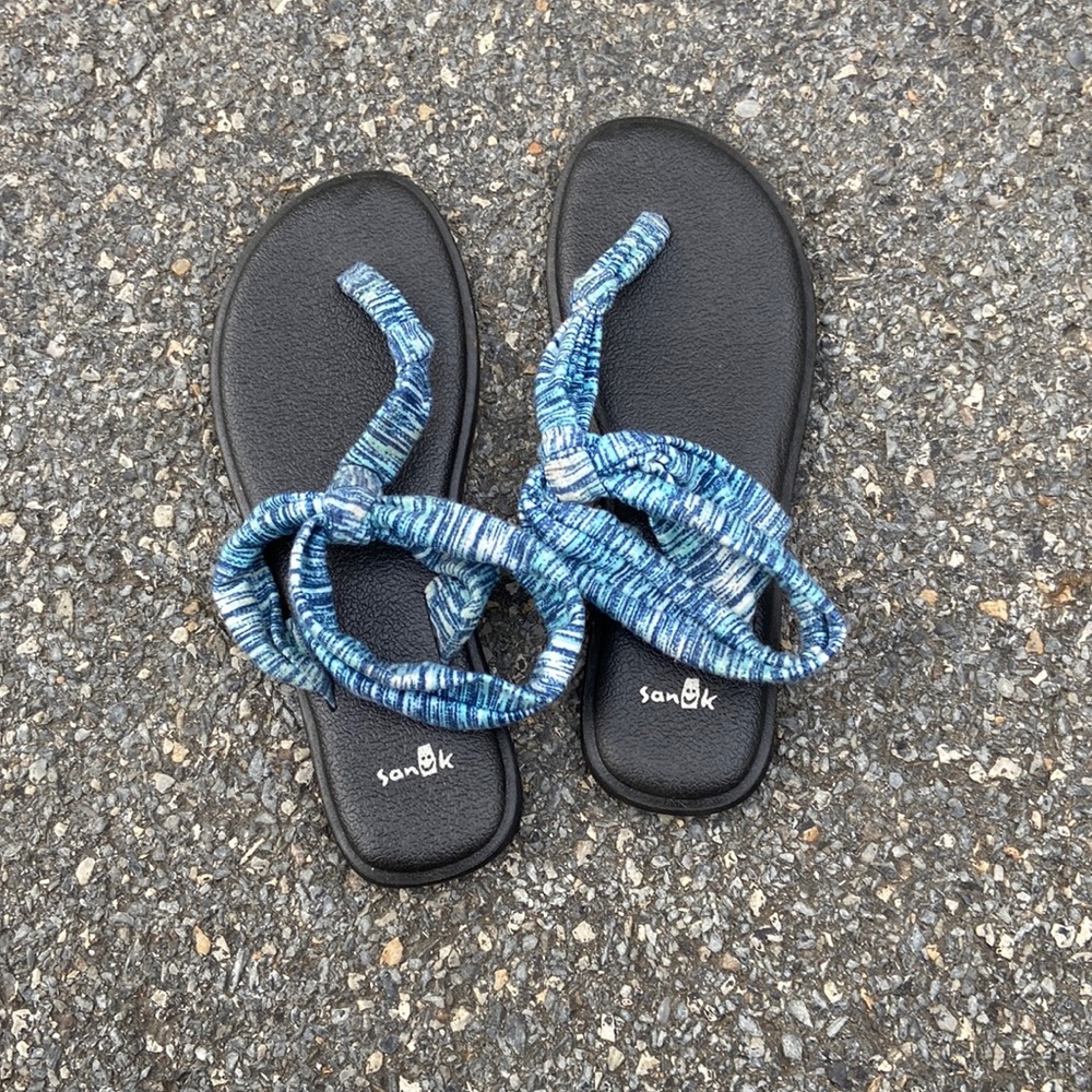 womens sanuks sandals